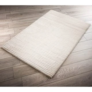 B&M Alaska Faux Fur Rug 60 X 110cm - Cream